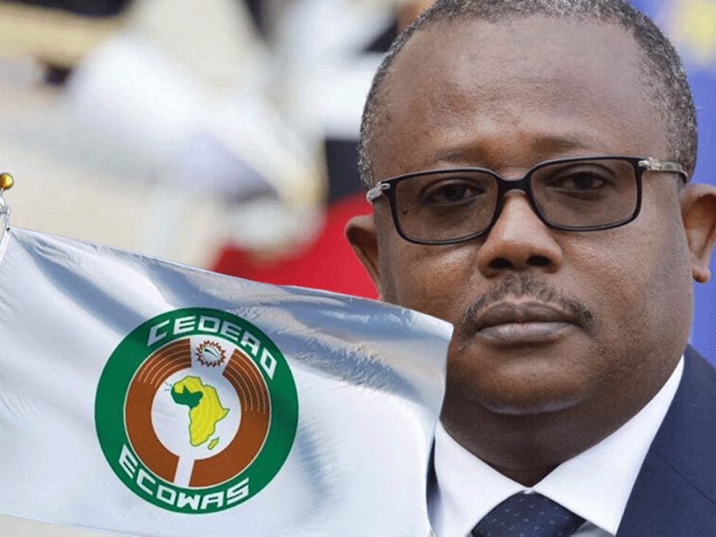 Le président bissau-guinéen Embalo pousse la CEDEAO dos au mur